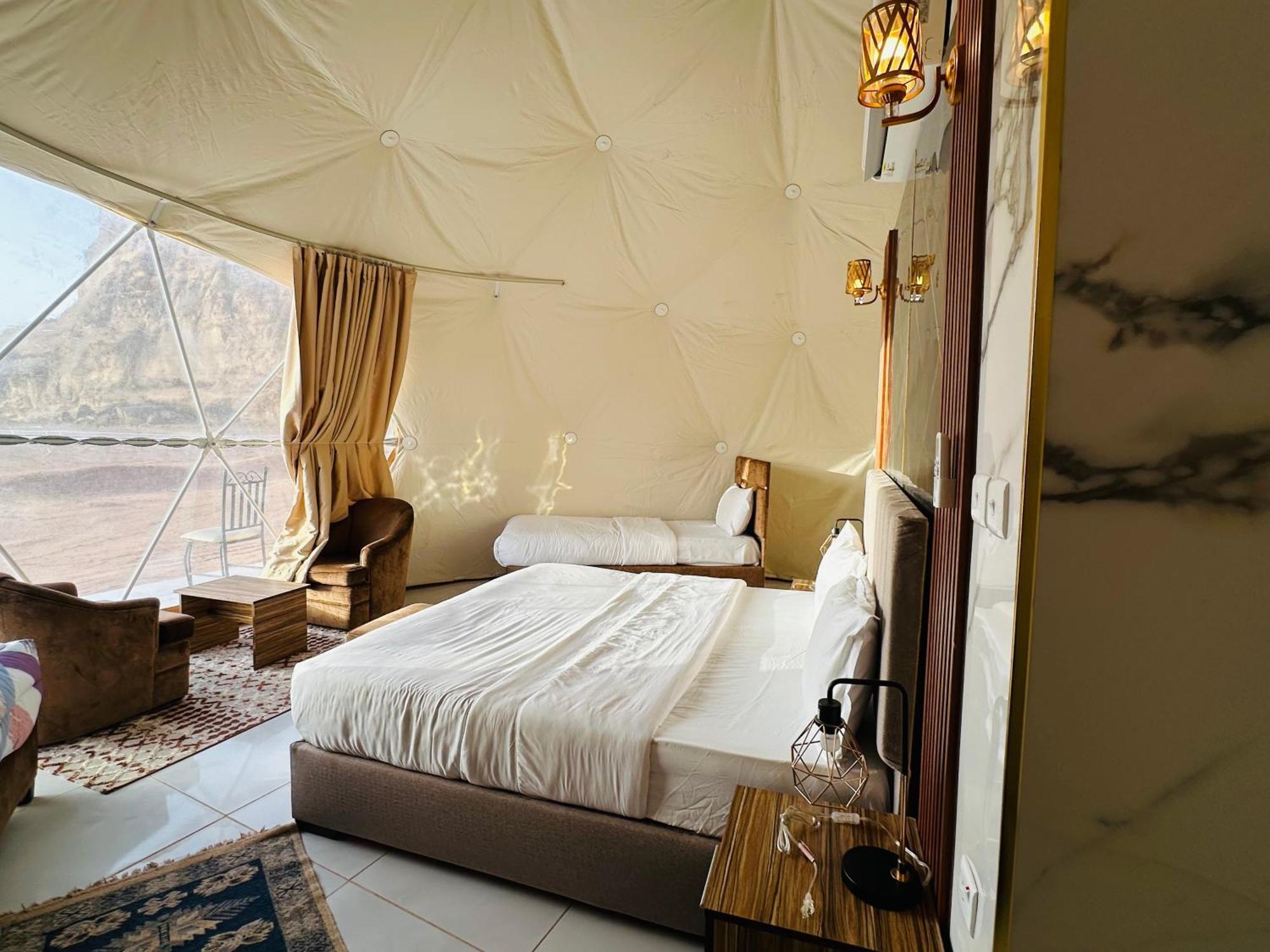Rum Four Mountain Luxury Camp Вади-Рам Экстерьер фото